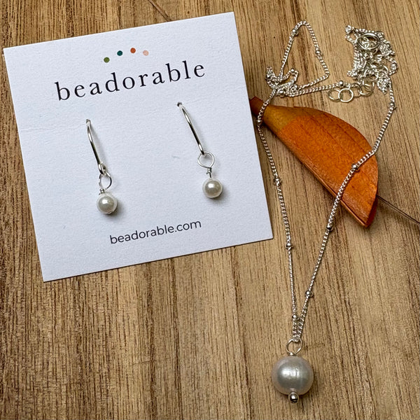Simple Pearl Necklace