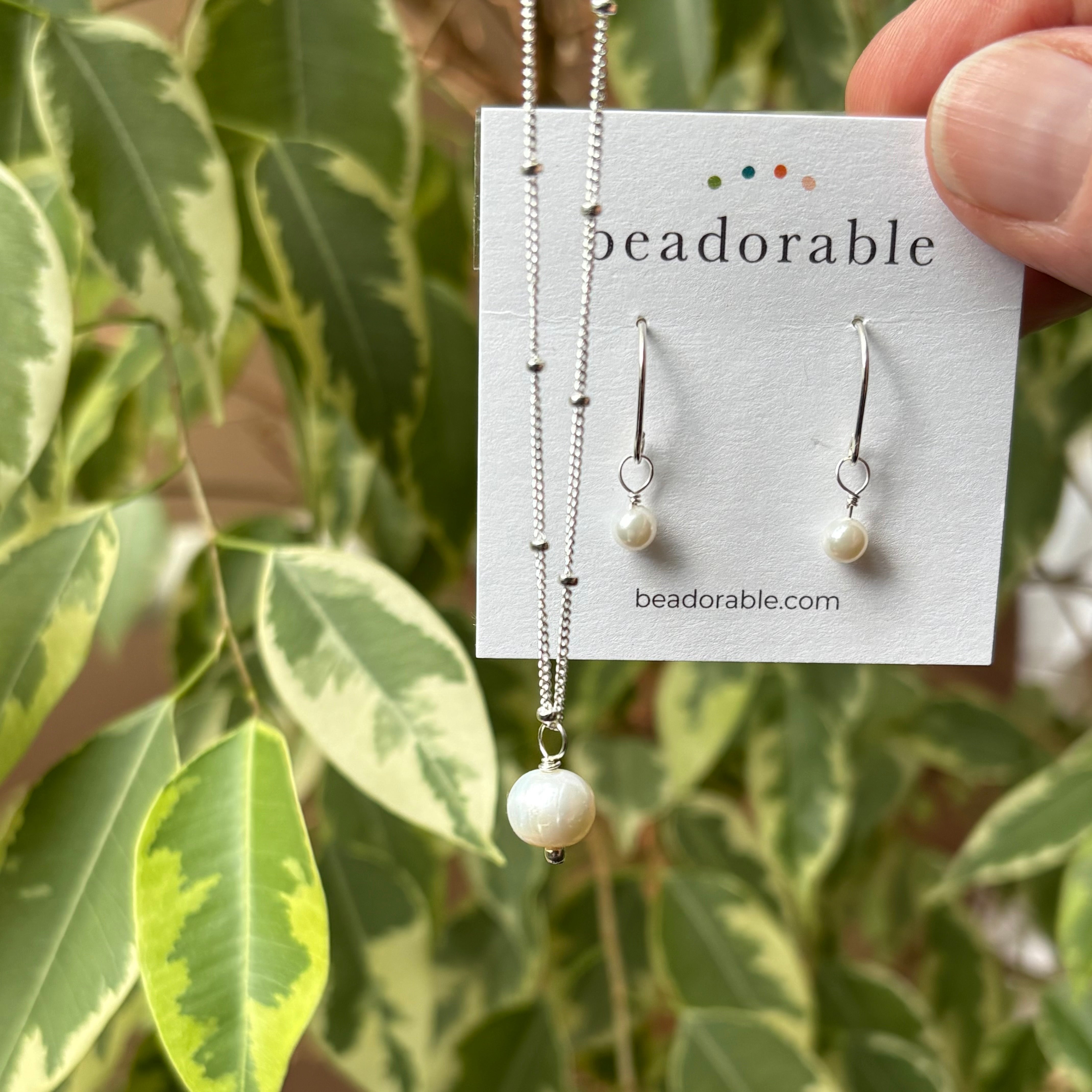 Simple Pearl Necklace